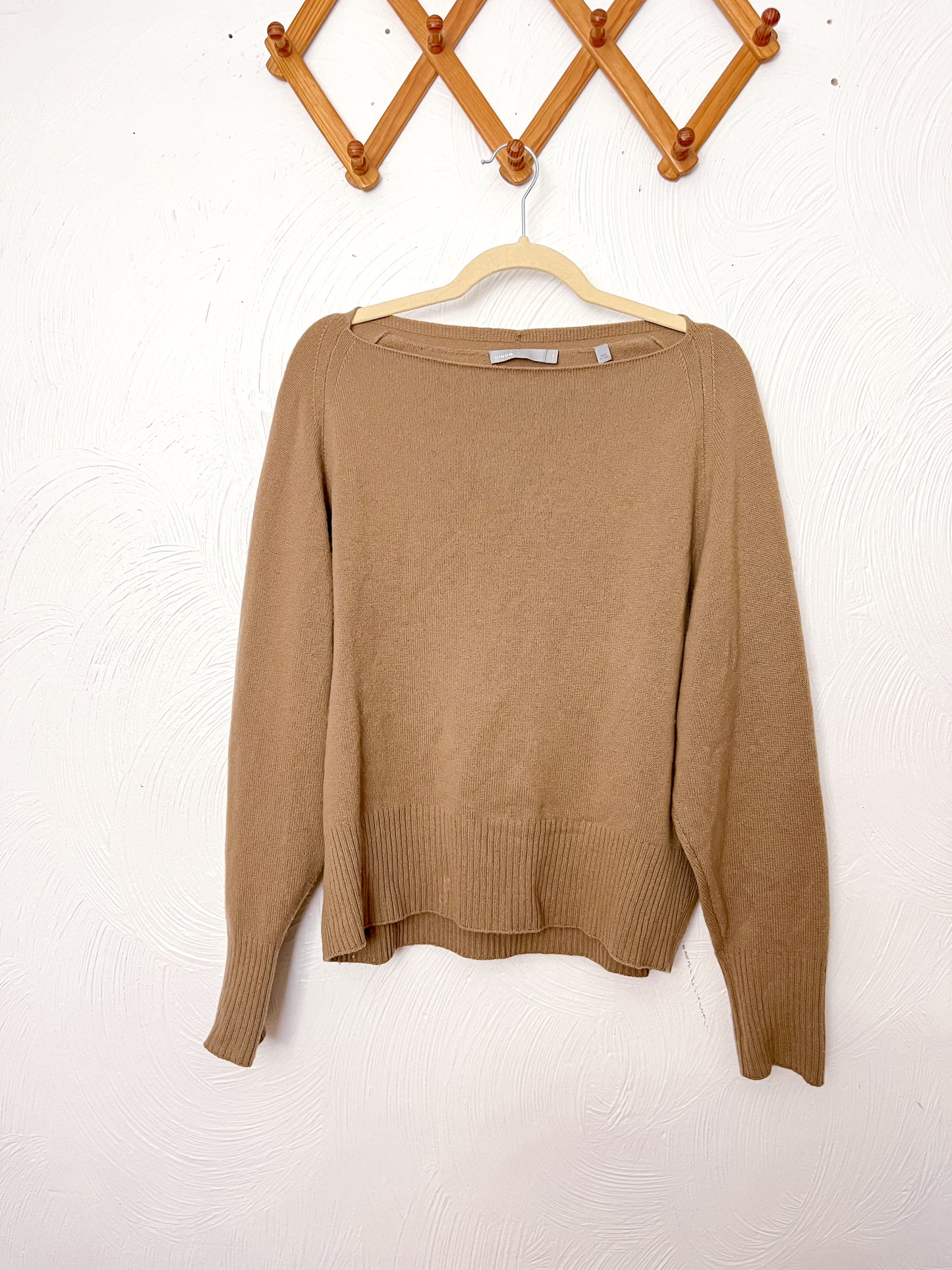 Vince. Cashmere Boatneck Sweater (M)